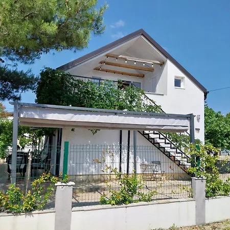 Apartments Filip & Nina Vir Exterior photo